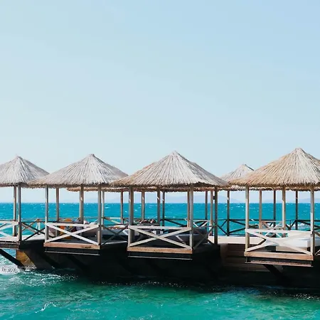 ホテル Maja Luxury 4*